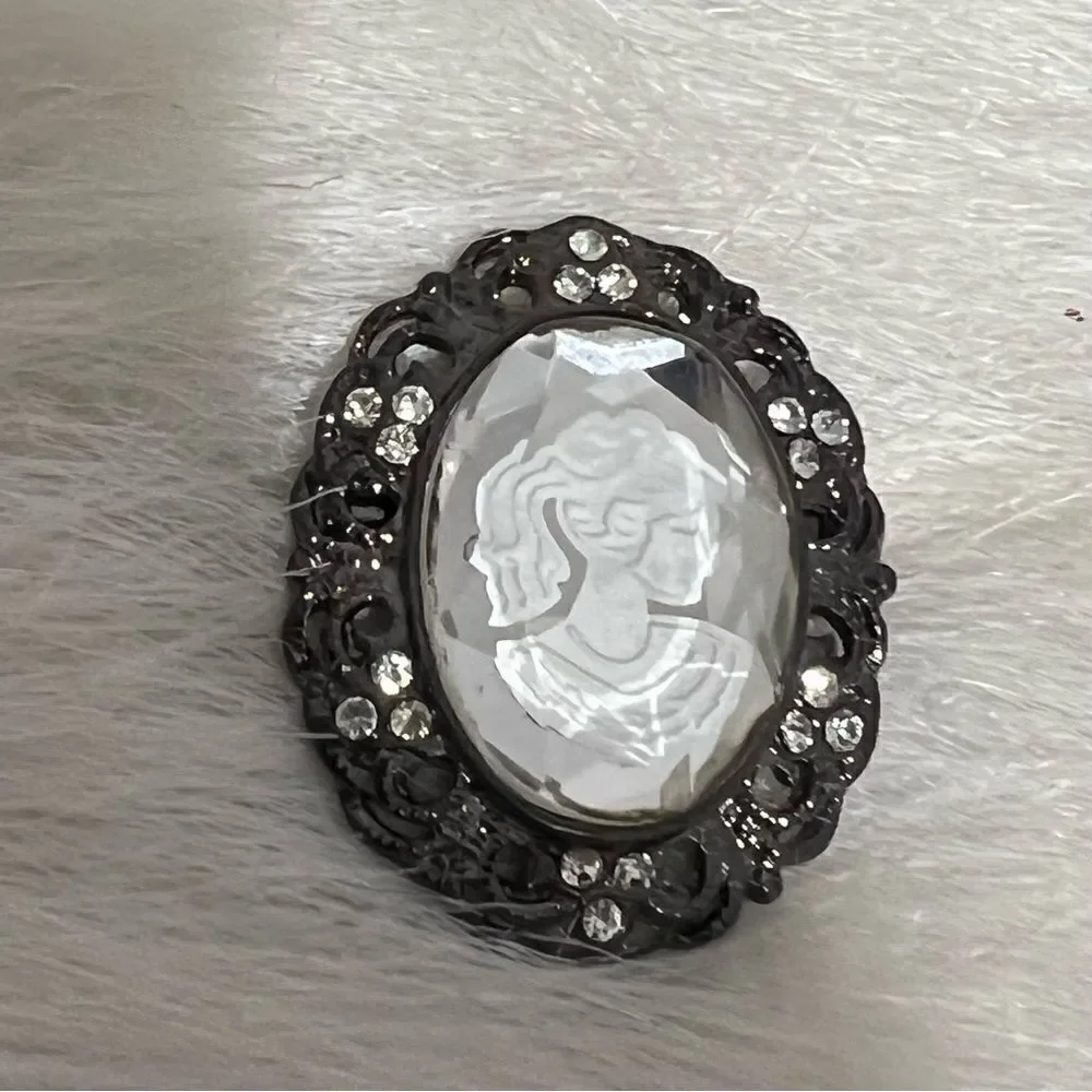 Vintage Black Metal Holographic Cameo Diamondesque Brooch‎